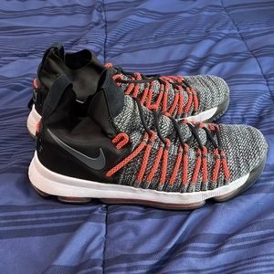 Nike KD basketball shoes SZ10.5